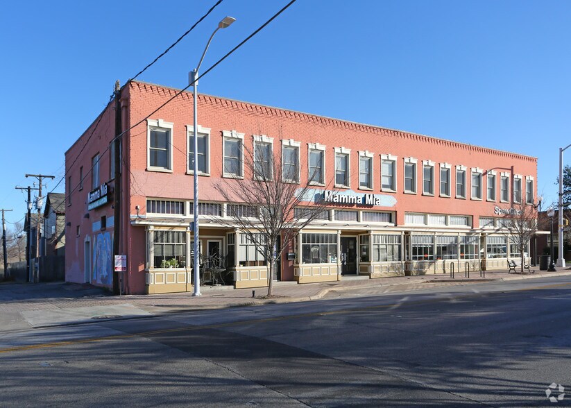 1000-1020 W Magnolia Ave, Fort Worth, TX for lease - Building Photo - Image 2 of 7