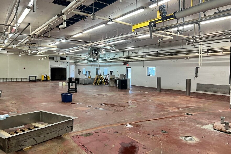 5 Jonergin Dr, Swanton, VT for sale - Interior Photo - Image 3 of 10