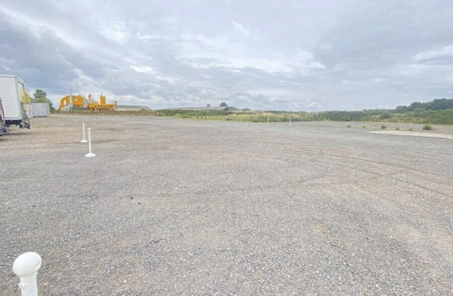 Honey Pot Ln, Colsterworth for lease - Other - Image 3 of 6