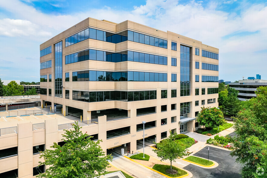 12801 Worldgate Dr, Herndon, VA for lease - Building Photo - Image 1 of 12