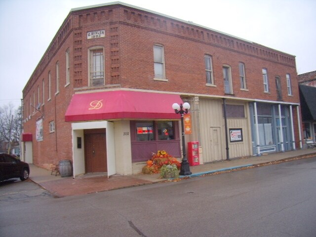 302-304 N Main St, Hudson, IN for sale Primary Photo- Image 1 of 1