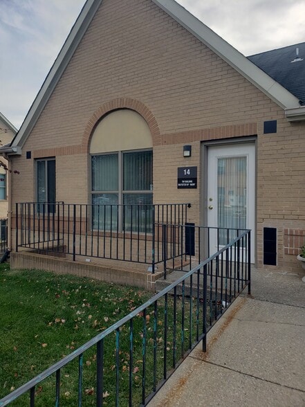 14 Executive Park Ct, Germantown, MD for sale - Building Photo - Image 2 of 6