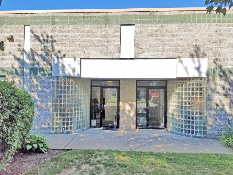 86-92 Otis St, West Babylon, NY for sale - Building Photo - Image 1 of 1