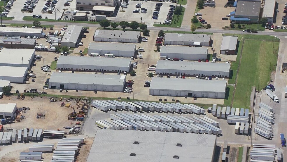 13772-13782 N Lincoln Blvd, Edmond, OK for lease - Aerial Video - Image 2 of 3