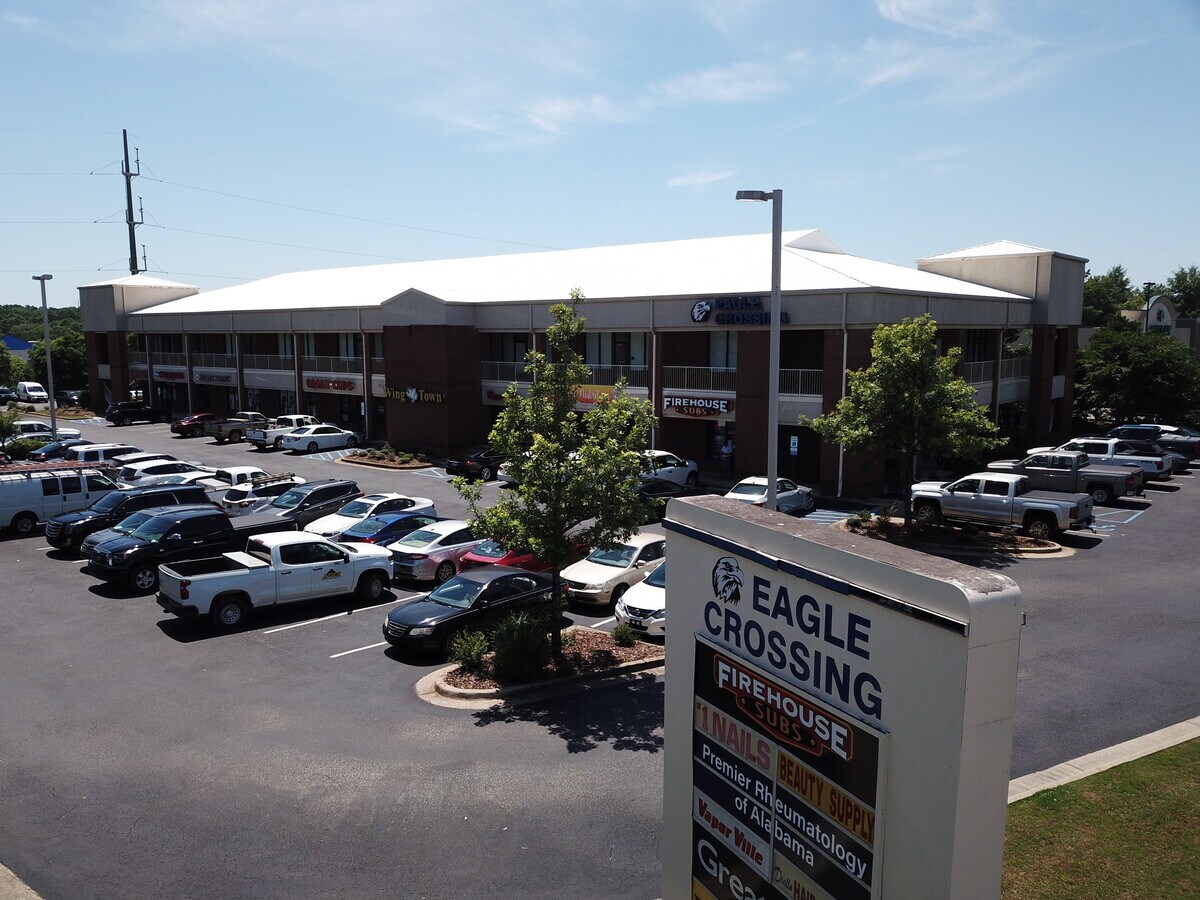 1907 S College St, Auburn, AL 36832