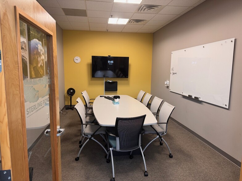 36 River Rd, Essex Junction, VT for lease - Interior Photo - Image 2 of 9