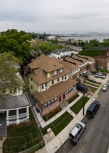 27-29 Norwood Ave, Staten Island, NY for sale - Aerial - Image 1 of 1