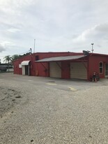 Freestanding! 7,245 SF - Fenced! - Warehouse