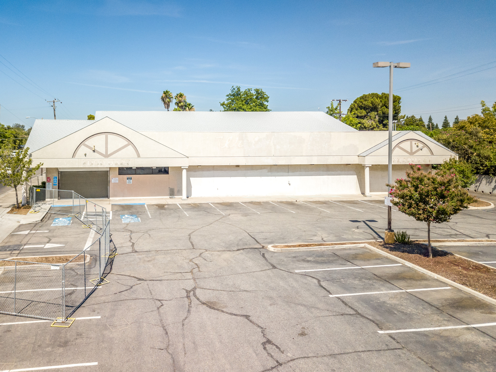 1344 W Clinton Ave, Fresno, CA for sale Building Photo- Image 1 of 1