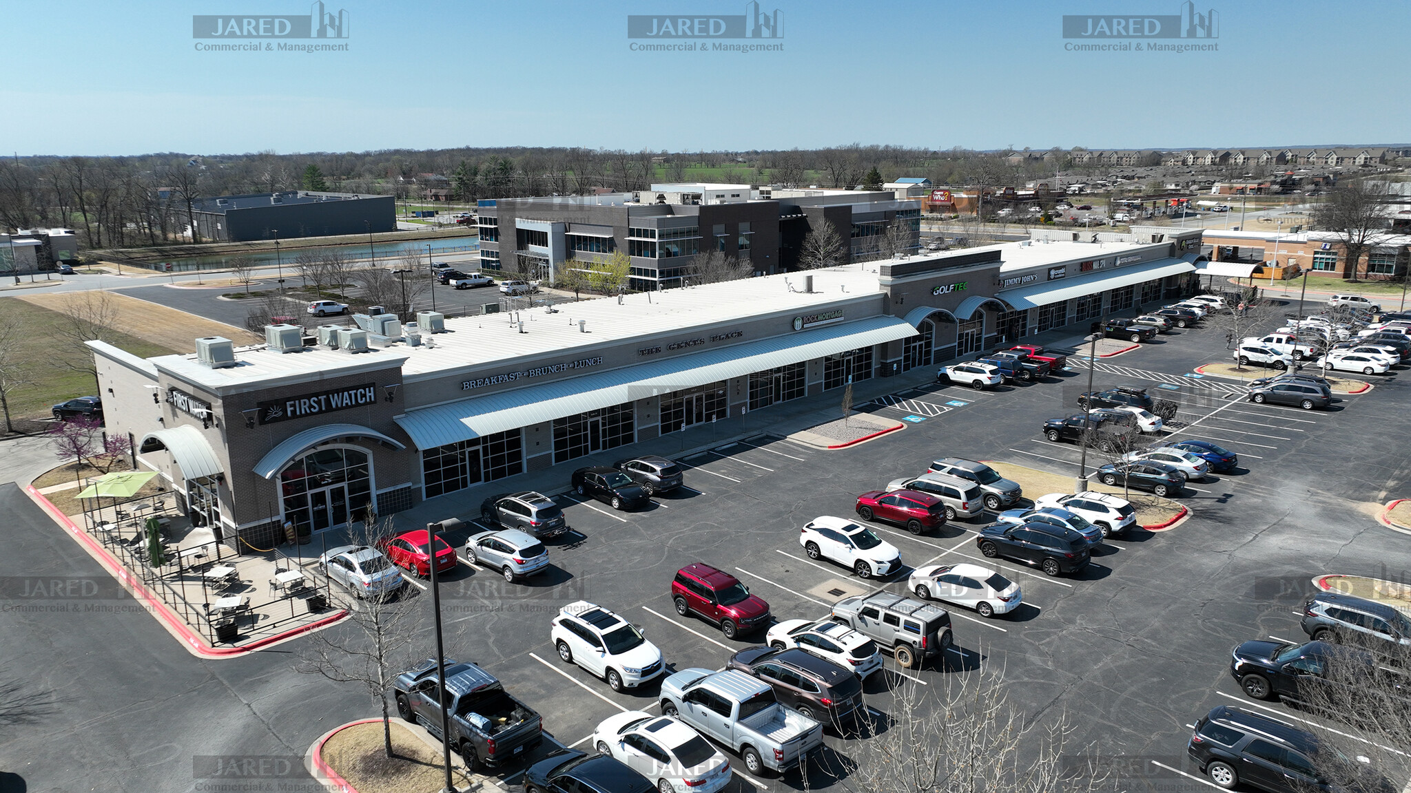 500 SE Walton Blvd, Bentonville, AR for lease Building Photo- Image 1 of 14