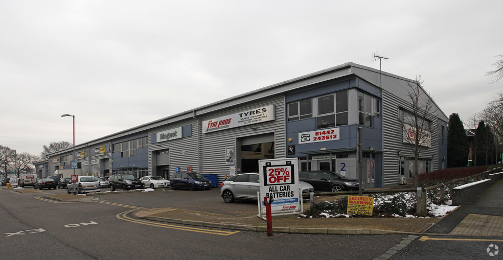 McDonald Way, Hemel Hempstead for lease - Building Photo - Image 3 of 4