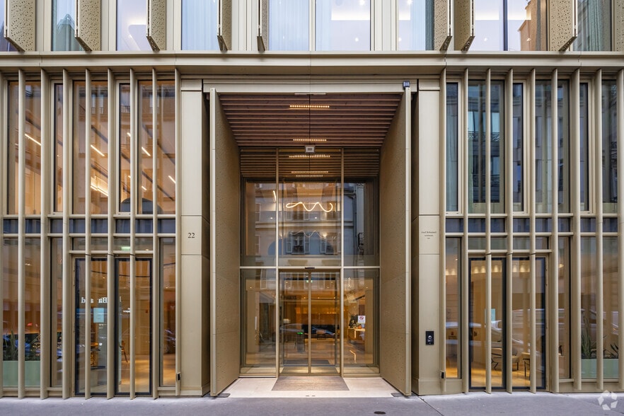 22 Rue Bayard, Paris for lease - Building Photo - Image 2 of 4