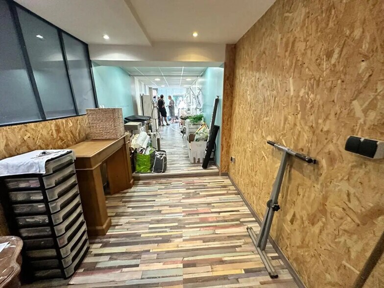 Retail in Le Havre for sale - Interior Photo - Image 3 of 5