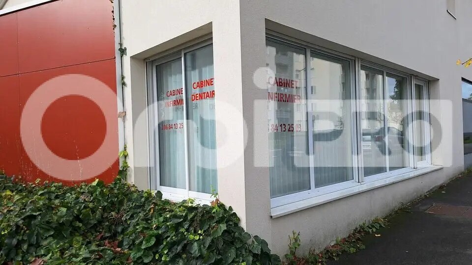 Office in Saint-Nazaire for sale - Building Photo - Image 2 of 6