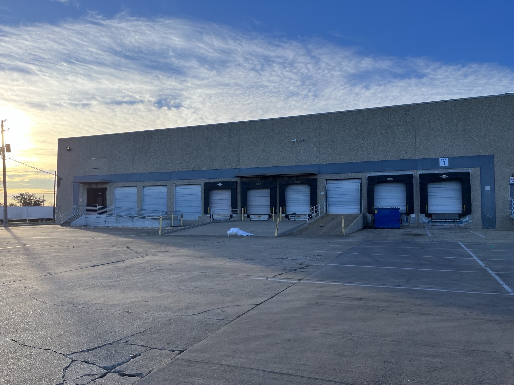 5050 Investment Dr, Dallas, TX for lease Building Photo- Image 1 of 15