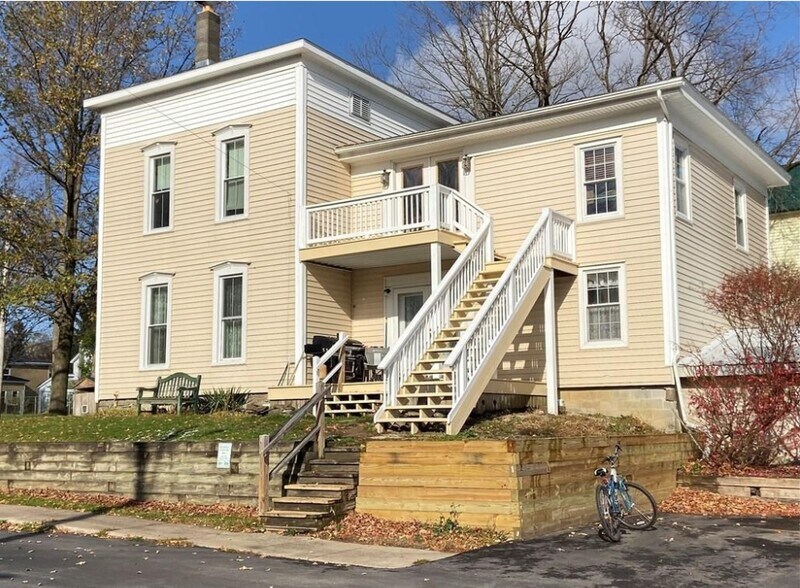 20 Bridge St, Richland, NY for sale - Primary Photo - Image 1 of 1