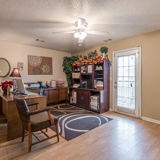 390 Old Mill Rd, Cartersville, GA for sale Interior Photo- Image 1 of 1