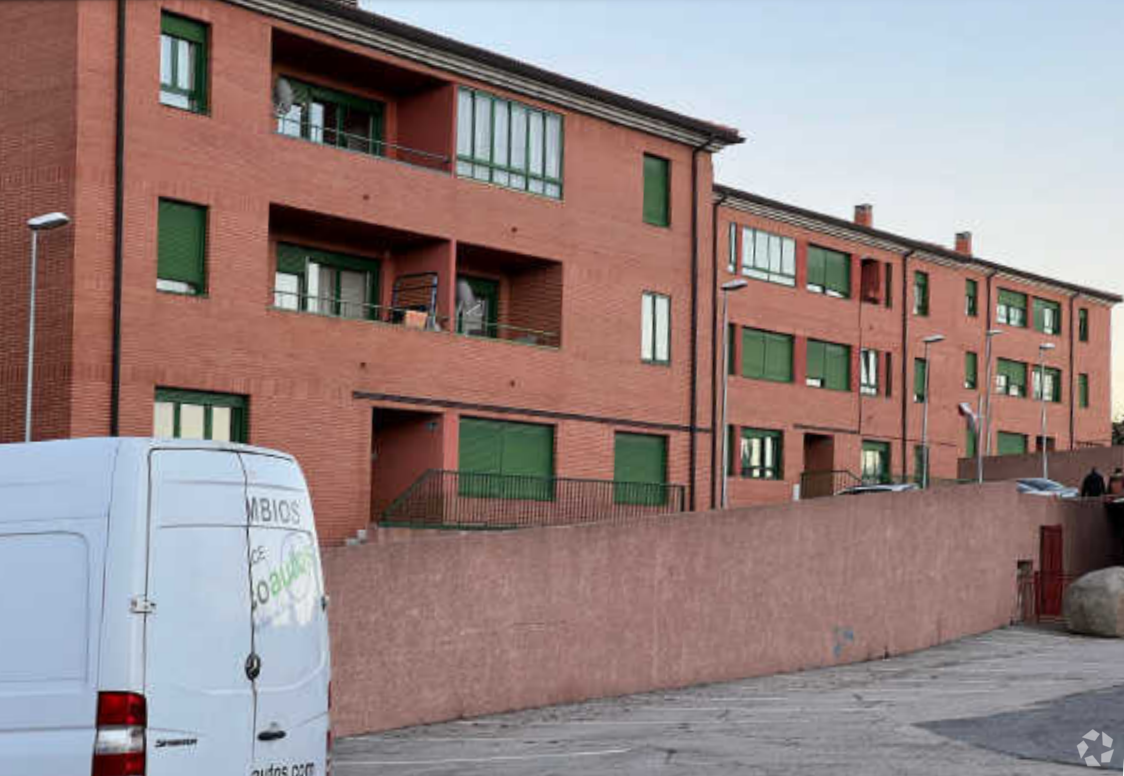 La Lastrilla, SEG 40196 - Unit Puerta 01, Esc. D -  - Interior Photo - Image 1 of 18