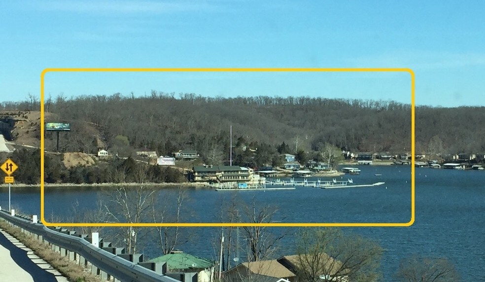 199 Wharf Pl, Camdenton, MO 65020