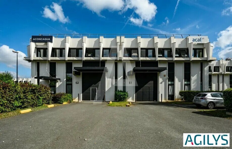 Flex in COURCOURONNES for lease - Building Photo - Image 1 of 1
