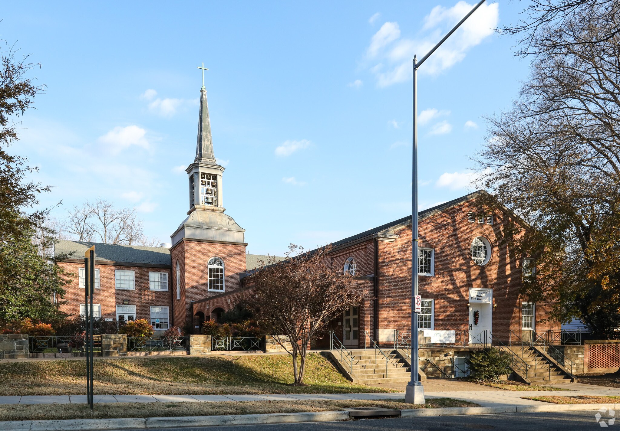 3655 Calvert St NW, Washington, DC for lease Building Photo- Image 1 of 9
