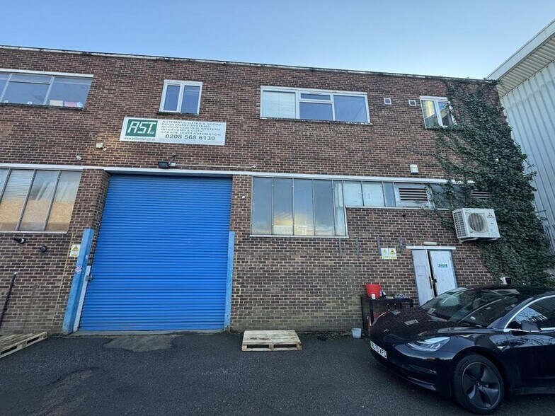 161-163 Staines Rd, Hounslow for sale - Building Photo - Image 1 of 1