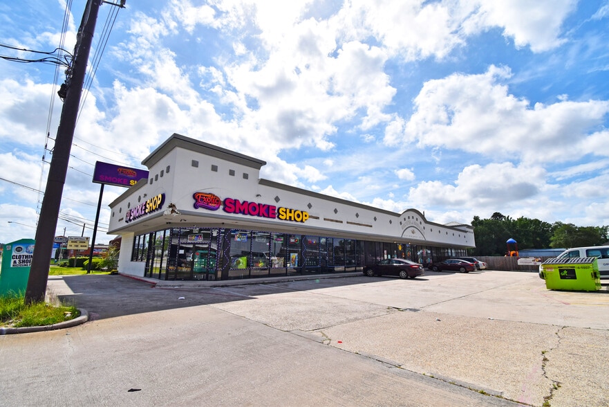 324 Rayford Rd, Spring, TX for sale - Building Photo - Image 2 of 4