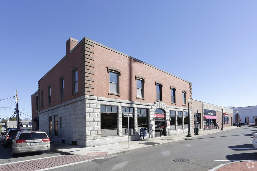 1-17 Maple St, Danvers, MA for sale - Primary Photo - Image 1 of 1