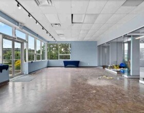 1033 John Counter Blvd, Kingston, ON for lease Interior Photo- Image 1 of 7