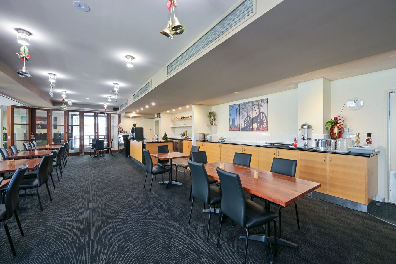 112 Mounts Bay Rd, Perth, WA 6000 - Unit 2 -  - Interior Photo - Image 2 of 7
