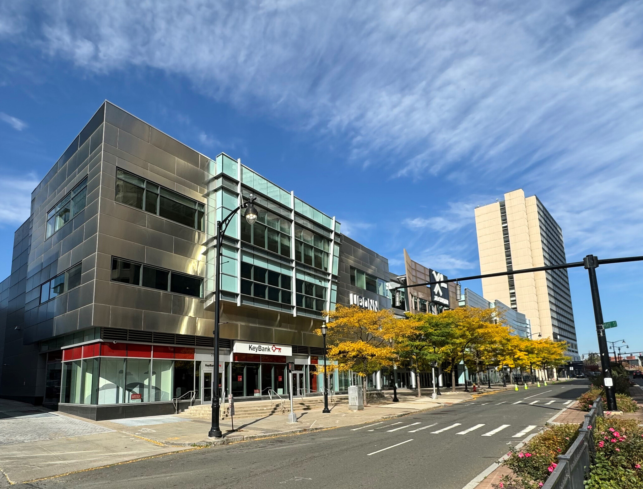 225-241 Trumbull St, Hartford, CT for lease Building Photo- Image 1 of 8