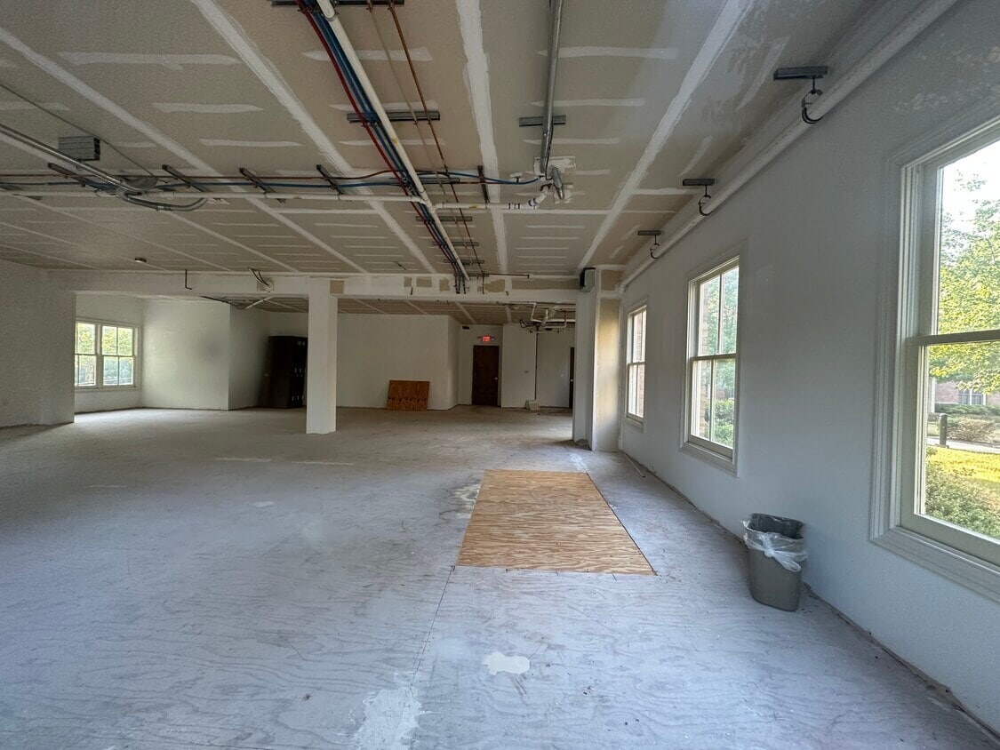 1225 State Route 31, Lebanon, NJ 08833 - Unit 211 - - Interior Photo - Image 1 of 2