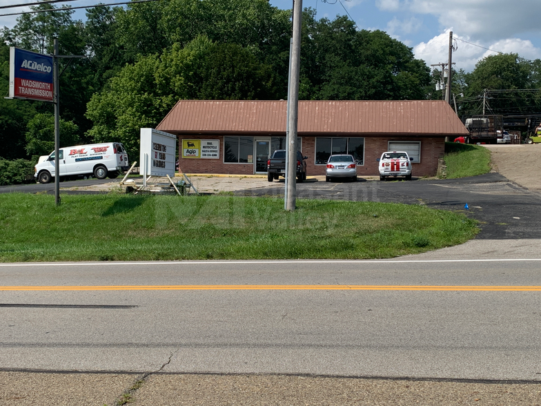 772 College St, Wadsworth, OH for sale - Building Photo - Image 1 of 3