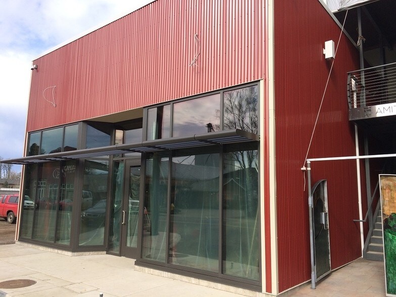 418 S Trade St, Amity, OR for lease - Building Photo - Image 3 of 13