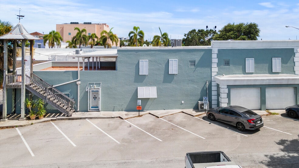 108 N Depot Dr, Fort Pierce, FL for lease - Building Photo - Image 3 of 80