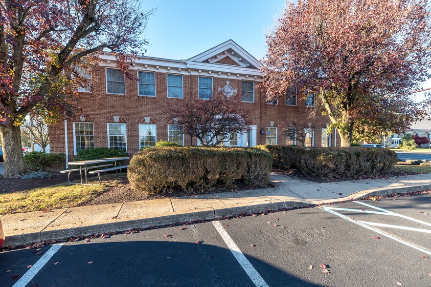 600 E Main St, Lansdale, PA for sale - Building Photo - Image 3 of 57