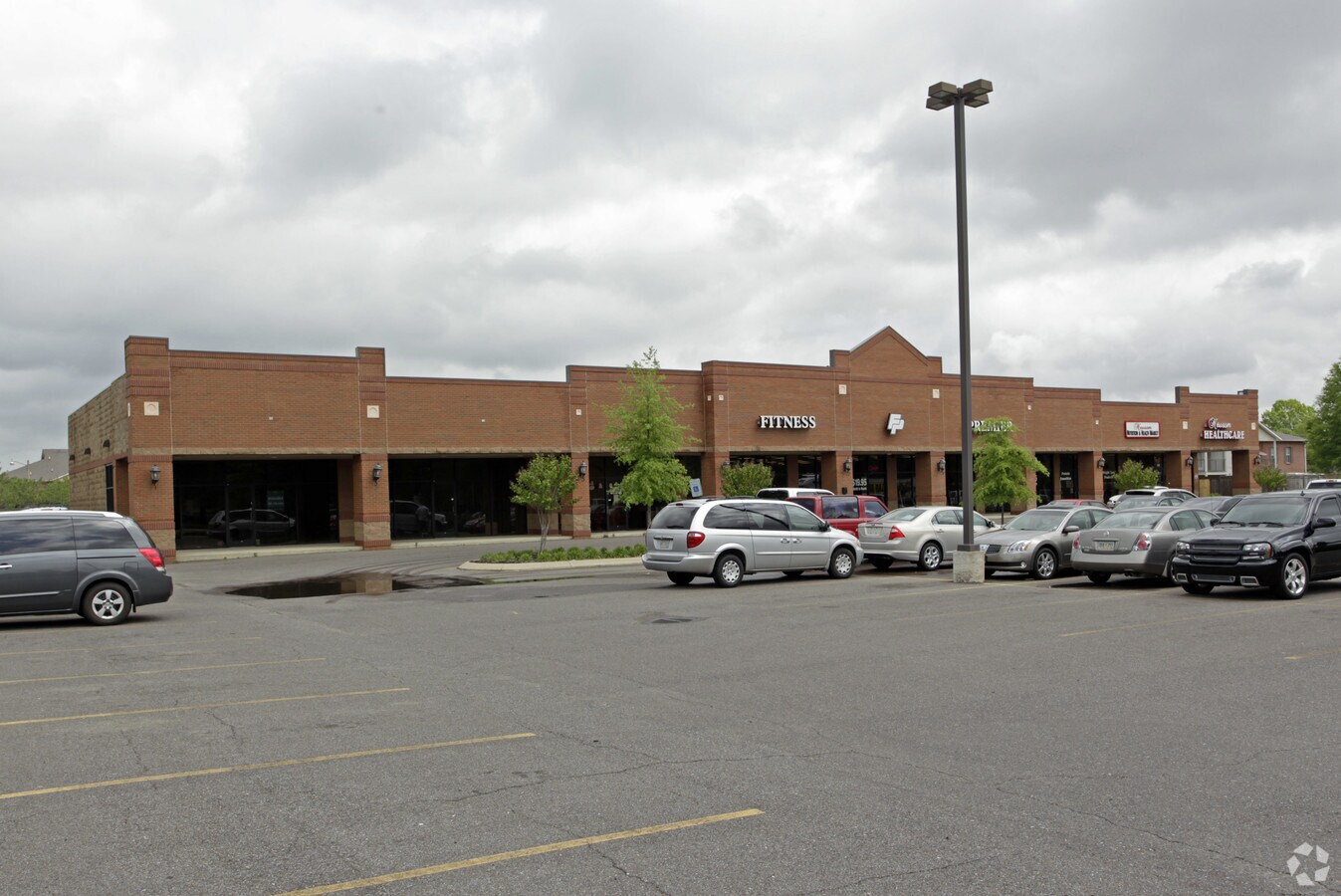 2906 N Goodman Rd, Horn Lake, MS 38637