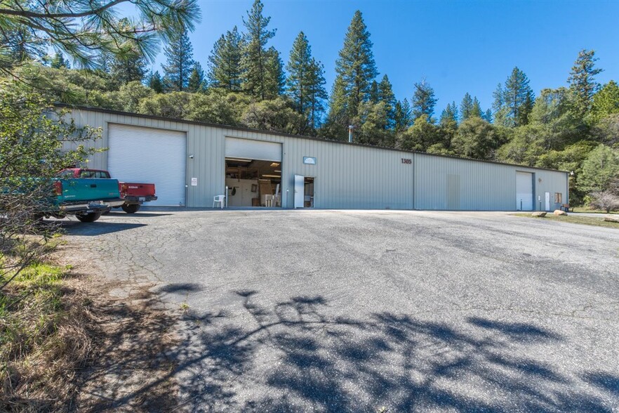 1305 Highway 174, Colfax, CA for sale - Primary Photo - Image 1 of 1