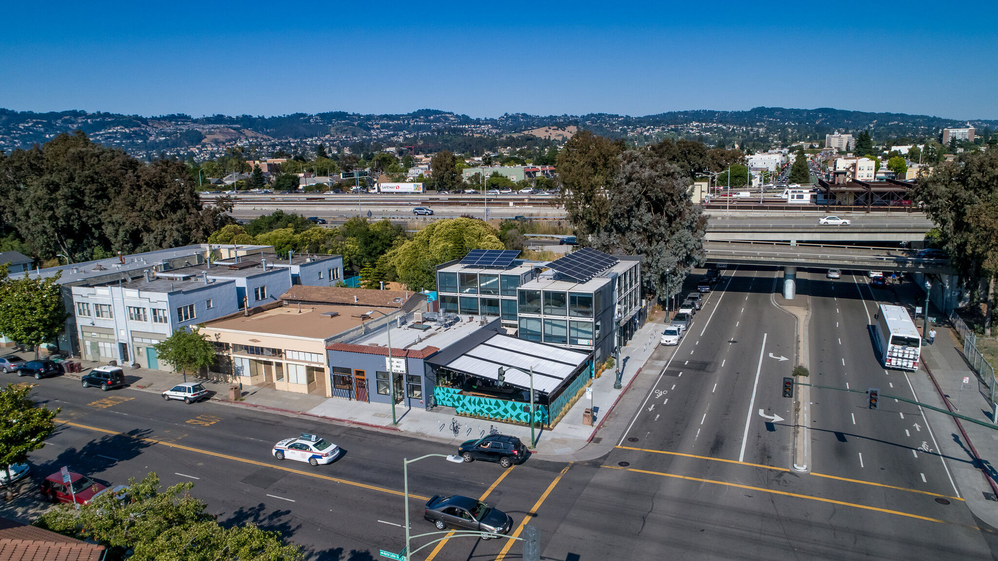 644 40th St, Oakland, CA for lease Building Photo- Image 1 of 8