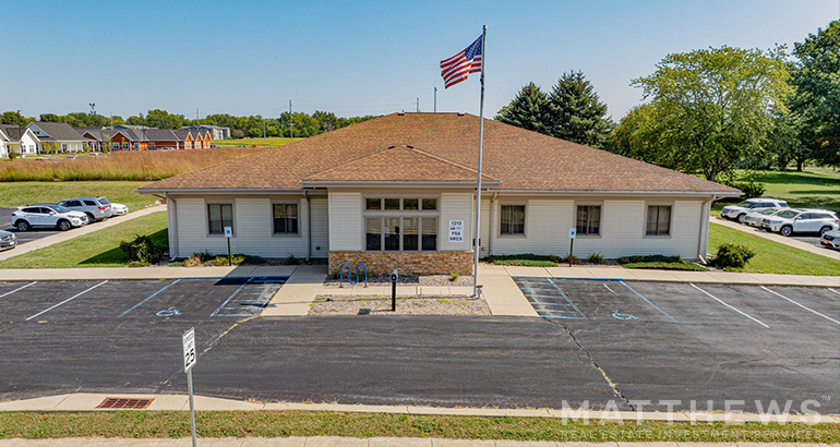 1212 17th Ave, De Witt, IA for sale Primary Photo- Image 1 of 4