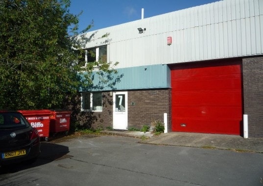 7-8 Omega Park, Alton for sale Primary Photo- Image 1 of 1