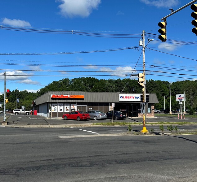 242 King St, Northampton, MA for lease - Building Photo - Image 1 of 3