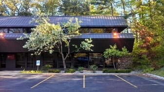 201 E Seventeenth St, Traverse City MI - Office Space