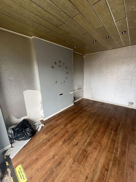 20 Benson Rd, Blackpool for sale - Interior Photo - Image 3 of 6