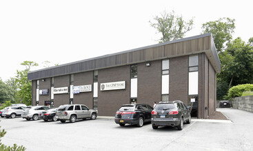 35 Kings Hwy E, Fairfield, CT for lease Building Photo- Image 2 of 3