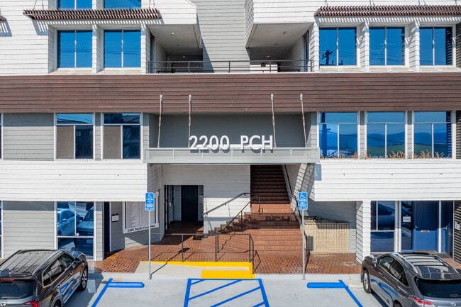More details for 2200 Pacific Coast Hwy, Hermosa Beach, CA - Office for Auction