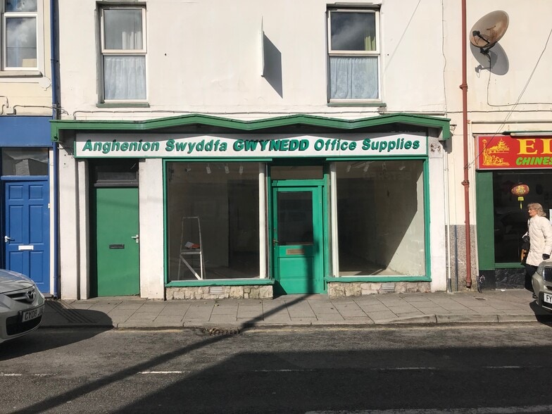 6 Bridge St, Menai Bridge for sale - Building Photo - Image 1 of 1