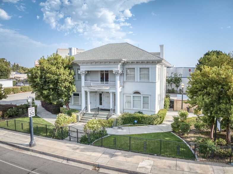 Wildrose Historic Landmark + Parking Lot portfolio of 2 properties for sale on LoopNet.com - Building Photo - Image 1 of 18