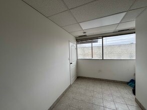 2810 48 Av, Vernon, BC for lease Interior Photo- Image 2 of 3