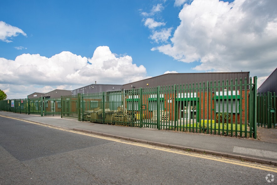 Spring Rd, Smethwick for lease - Building Photo - Image 2 of 11